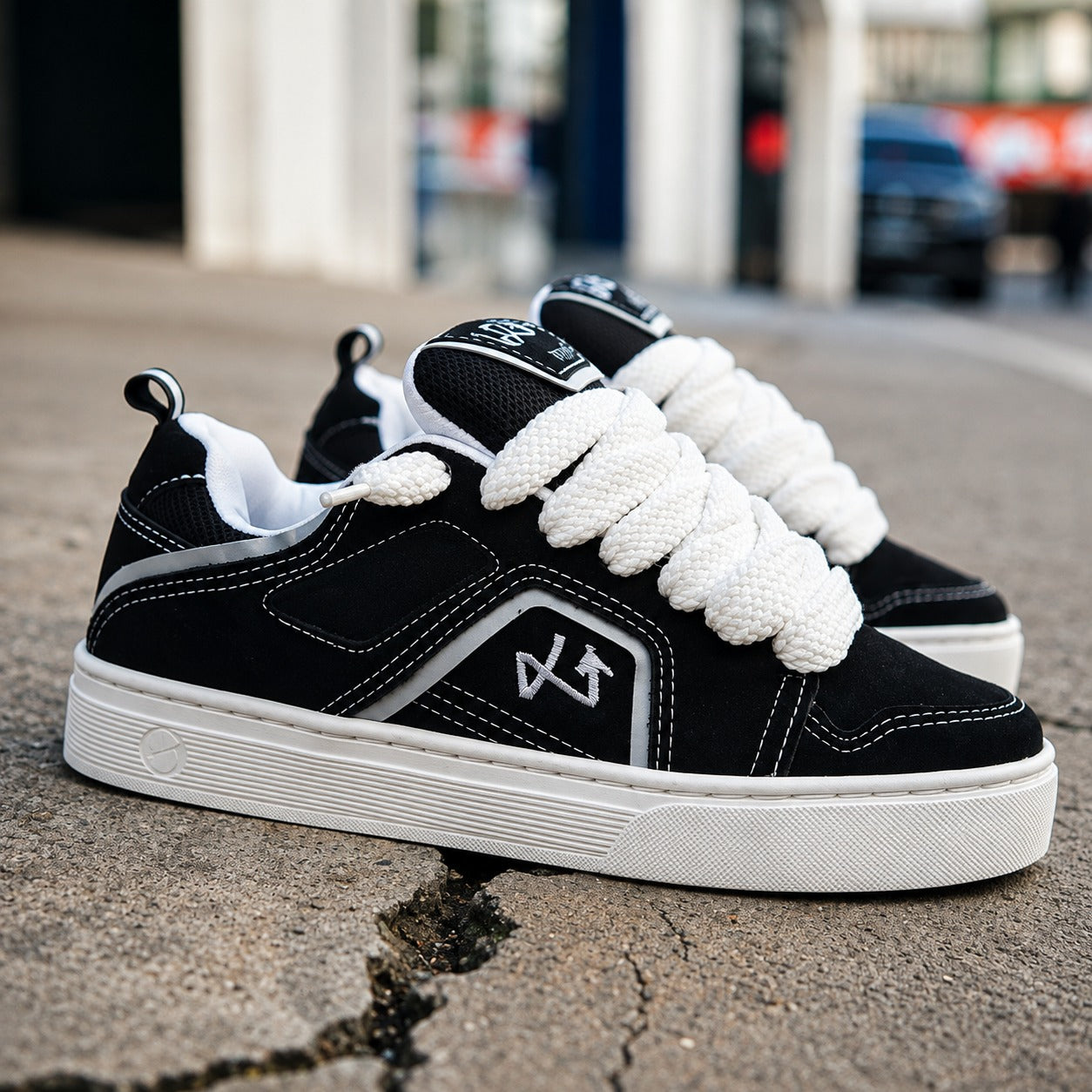 Calzado Lokal Big Negro Blanco