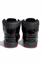 Jordán Retro 1 Black Red